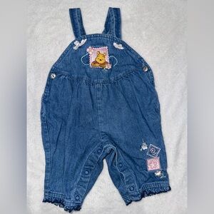 🎀Vintage babygirl Winnie the Pooh overalls size 3/6m